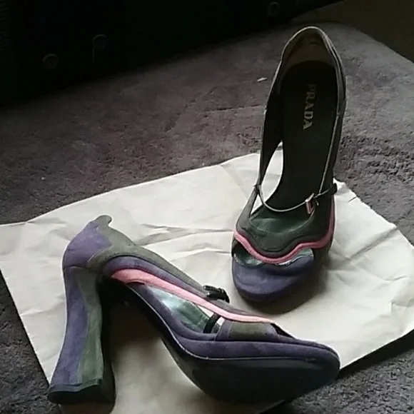 **HP** PRADA Fairy Collection Shoes - Picture 8 of 13